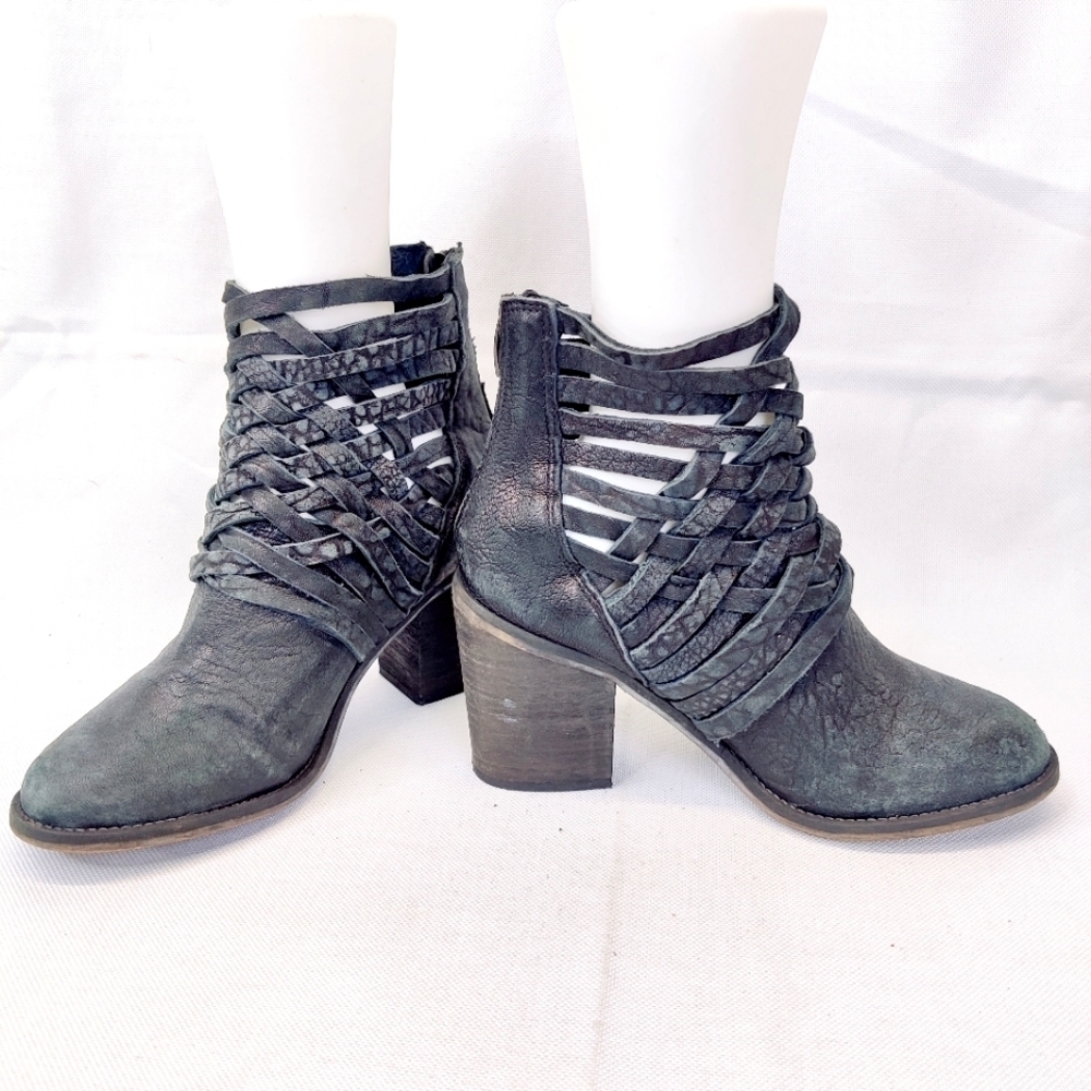 Free People Strappy Ankle Boot Stacked Heel Sz 38 Black Leather